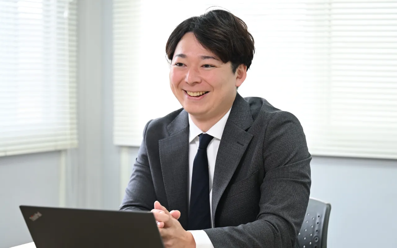 菊池佑弥の仕事風景
